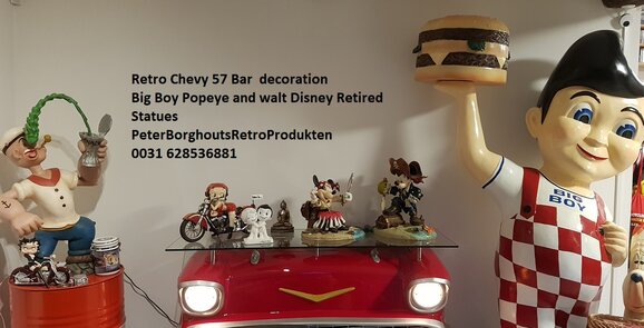 Life-Size-Big-Figs-Cartoon-Comic-Statues-Retro-Chevy-57-Bar