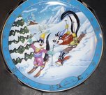 Warner Bros. Gallery Collection - WB Collectors Edition Plate, Pepe le Pew & Penelope Ski et Apres Ski