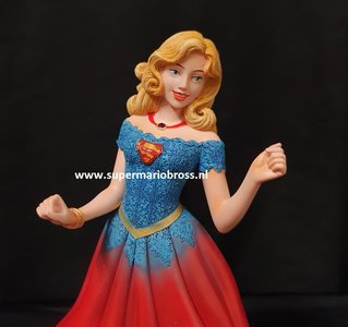 Supergirl Dc Comics Couture de Force Figurine made By Enesco 6006319 New Boxed Limited 