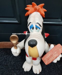 Droopy Sitting With Bread 47cm Polyester Cartoon Comic Looney Tunes Warner Bros Statue