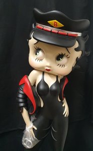 Betty Boop Biker Girl 3Ft High - betty in zwart motorpak Polyester Cartoon Comic Statue 100cm 