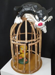 Sylvester & Tweety in Bamboo Cage 45cm Looney Tunes Cartoon Collectible Replika not original