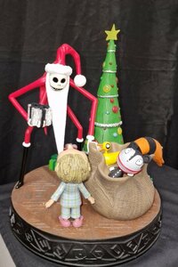 Disney Park Statue NBC  Jack Skellington Santa Theme Cartoon Comic Collectible Boxed