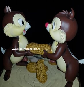 Chip and Dale Med Figurine Disneyland Park Cartoon Comic Statue Bobblehead boxed
