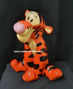 Sitting Tigger Walt Disney Cartoon Comic Collectible Retired Resin Statue New Boxed