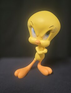 Tweety Angry Cartoon Comic looney Tunes Collectible New Boxed