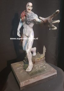 Tyrant Resident Evil - The Umbrella Chronicles - Capcom Resin Statue Very Good Condition Boxed