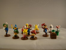 SETJE, 13 figuurtje&#039;s in doosje, Mario, Luigi,Baby Luigi ,Baby Peach , Shy Guy, Blooper, Hammer bro, Prianha Plant,Koopa