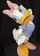 Daisy Duck Definitive Cartoon Comic Statue original Disney sign Sculpture Boxed