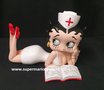Betty Boop Lying Nurse new & Boxed Collectible Figurine - betty boop Verpleegster liggend beeldje