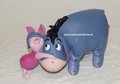 Eeyore & Piglet Cuddling - Disney Eeyore & Piglet knuffelen - Dekoratie beeldje Boxed