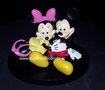 Mickey en Minnie Relaxing small 12 cm groot decoratiebeeldje - Mickey &amp; Minnie Boxed