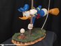 Walt Disney Donald Duck Angry Golfing Polyester Statue - Donald Kwaad met Golf Clubs Big Fig