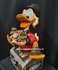 Scrooge Mc Duck on Treasure Chest - Walt Disney Dagobert Duck op Schatkist Polyester - Cartoon Comic