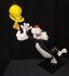 Sylvester Catching Tweety in the Air Warner Bros Looney Tunes resin Used Figurine 