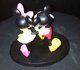 Mickey en Minnie Walking small 12 cm groot decoratiebeeldje - Mickey & Minnie wandelen Boxed